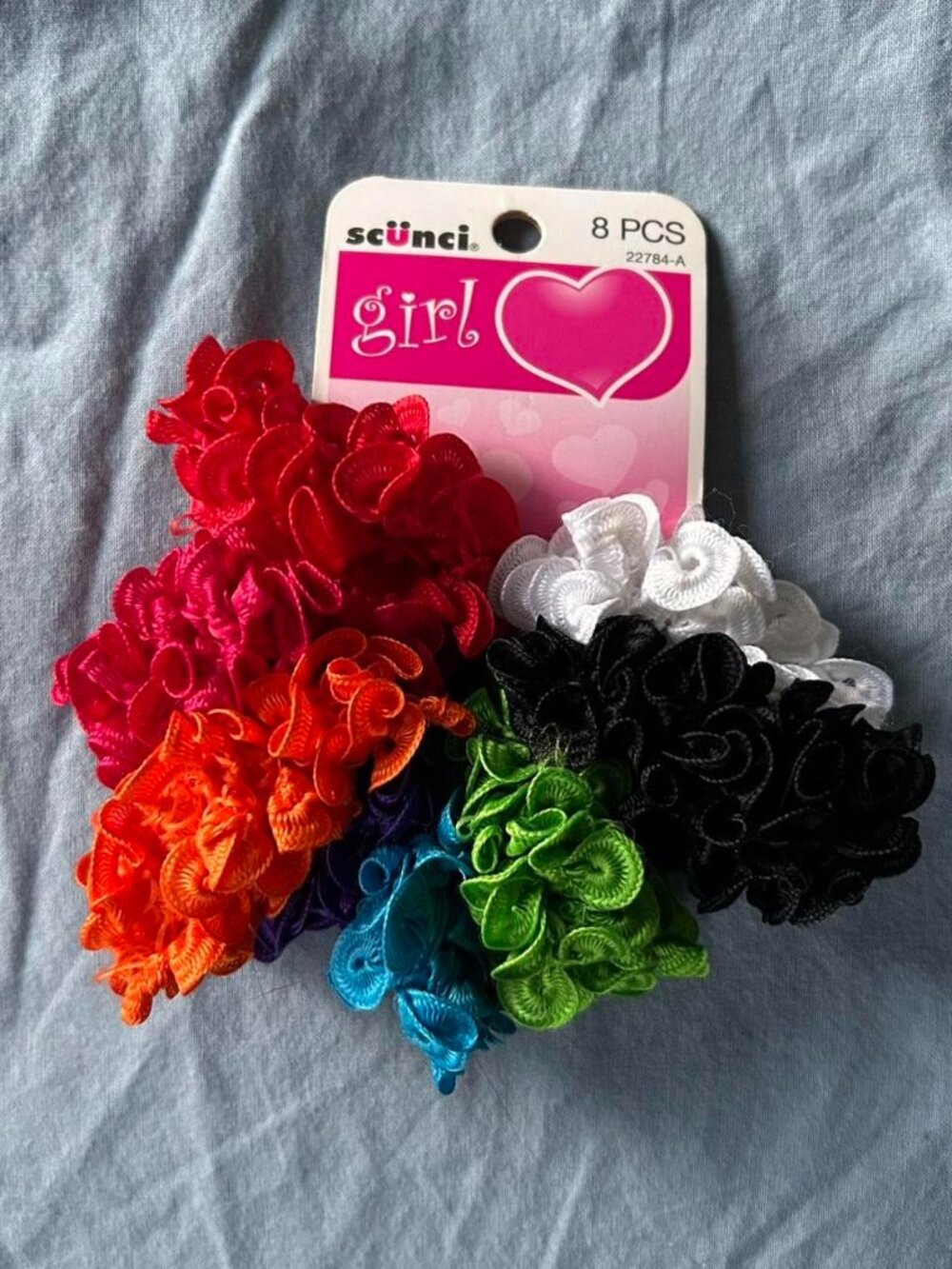 New Scunchi Girl 8 Hairties / Scrunchies